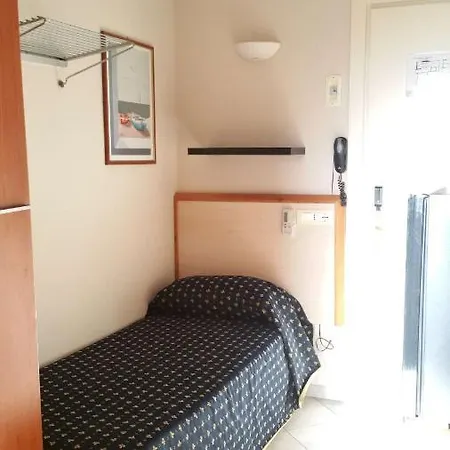 Delle Mimose ホテル 3*