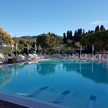 Delle Mimose Отель 3*