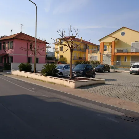 Delle Mimose Отель 3*